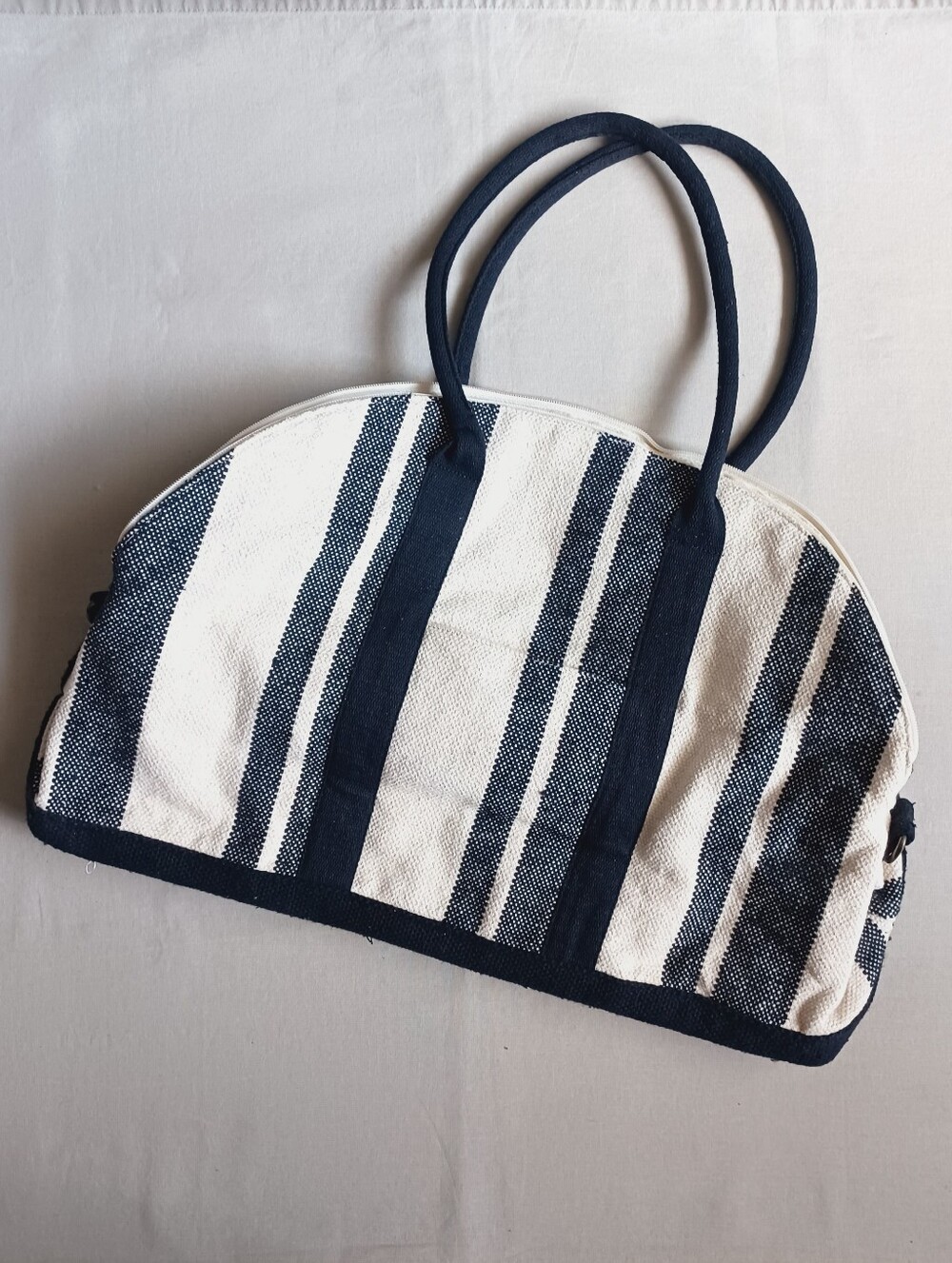 Universal Thread Weekender Tote Bag